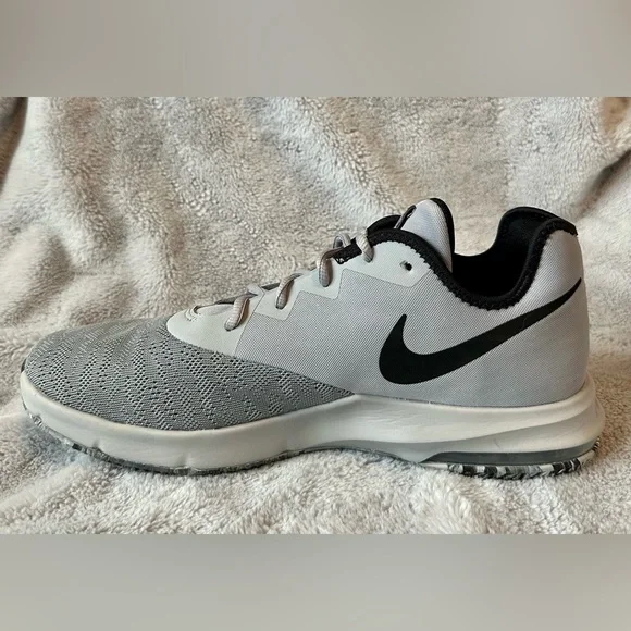 Nike Air Max Infuriate 2 US Men\'s Size 10 Wolf Grey Nike Air Max Infuriate 2 Mid Wolf Grey for Sale  main image 3